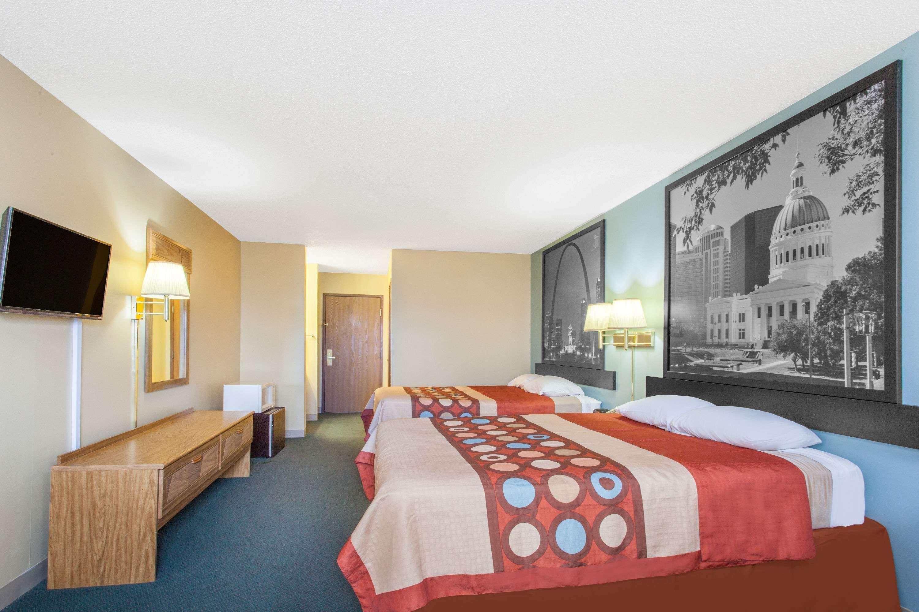 Super 8 By Wyndham Carthage Hotel Luaran gambar